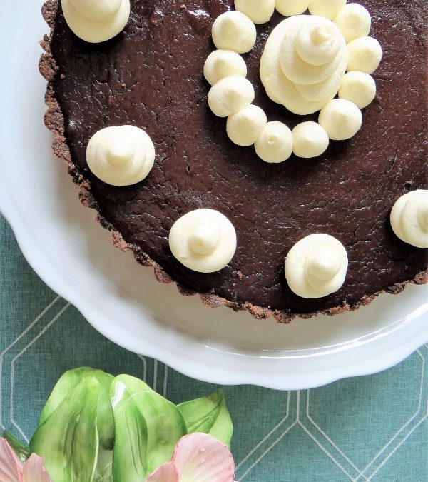 Torta cremosa (assada) de chocolate meio amargo