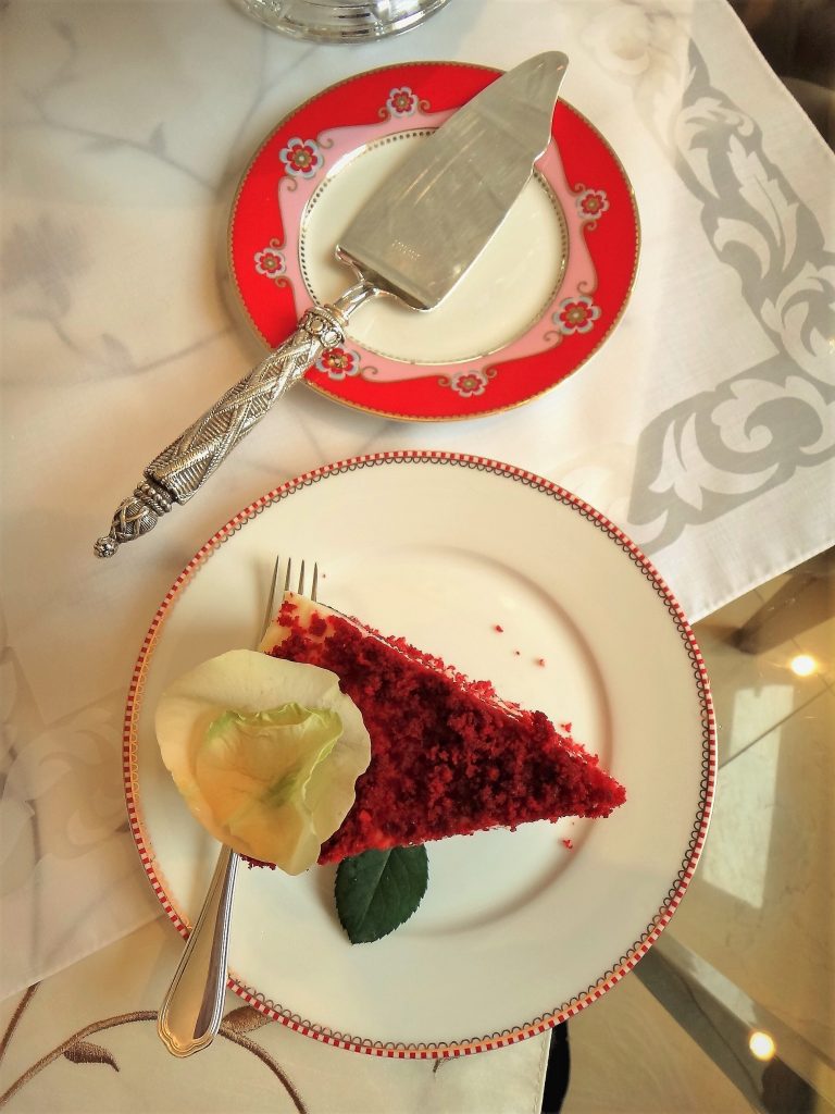 Culinária da Sara: bolo de veludo vermelho