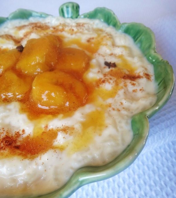 Arroz doce com banana caramelada ao rum