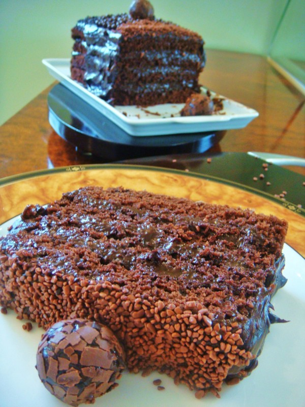 Bolo de chocolate: cinco receitas para matar a vontade já